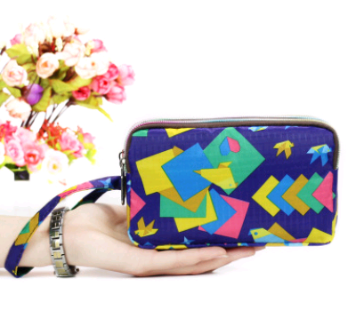 Billetera Táctil para Mujer con Tres Compartimentos y Bolsillo para Celular - Image 7