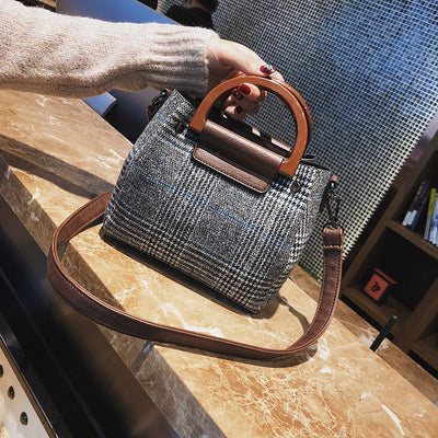 Bolso de Hombro a Cuadros con Contraste - Image 11