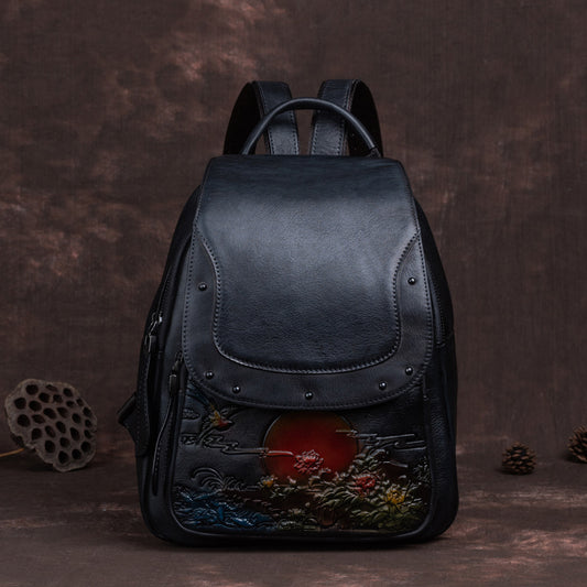 Mochila de Cuero Genuino para Mujer con Grabado Retro y Acabado Personalizado - Image 2