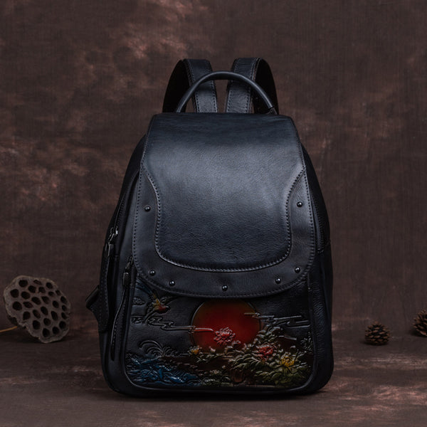 Mochila de Cuero Genuino para Mujer con Grabado Retro y Acabado Personalizado