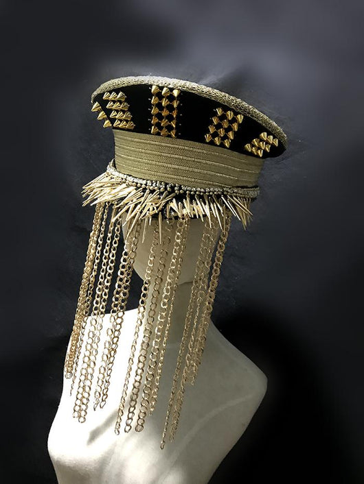 Sombrero Punk Dorado con Remaches y Flecos para DJ y Artistas - Image 2