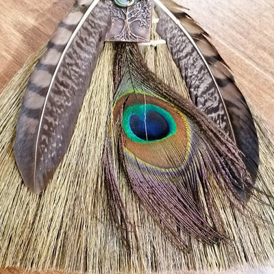 Escoba de Plumas Amatista para Brujería - Image 10