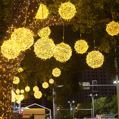 Lámpara LED Colgante para Árbol - Iluminación Decorativa de Paisaje - Image 3