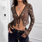 Blusa Elegante de Malla Transparente con Estampado Leopardo y Cordones