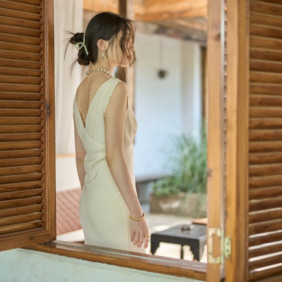 Vestido Elegante Retro Francés con Encaje Onda y Bordado, Cuello V Ajustado - Image 13