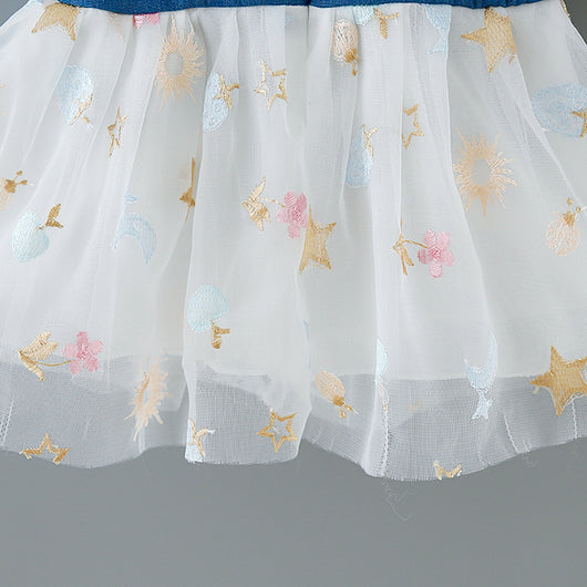 Vestido Infantil Denim con Detalles de Malla y Tirantes - Image 9