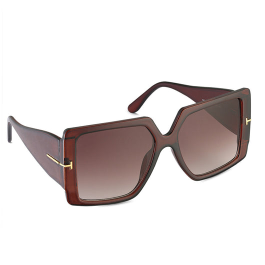New ladies fashion personality black oversized square sunglasses with gradient lenses and gold-tone 'T' accents. - Image 5