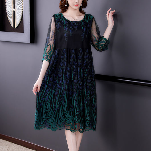 Falda Elegante con Malla Bordada: Efecto Reductor y Estilo Sofisticado - Image 7