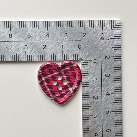 Botón Decorativo de Corazón a Cuadros - Image 12