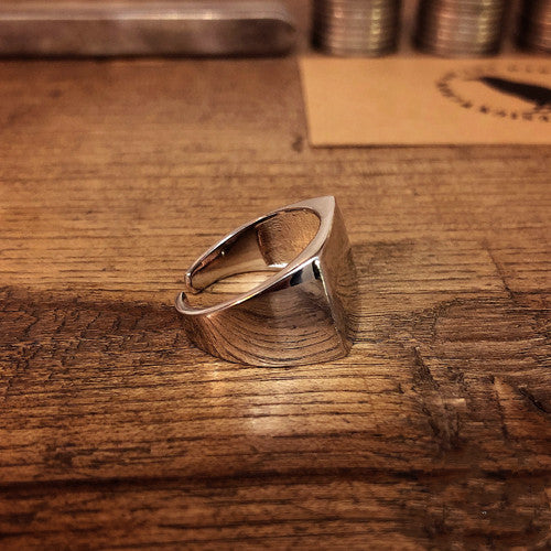 Anillo de Plata 925 Cuadrado Ajustable Acabado Brillante Versión Ancha