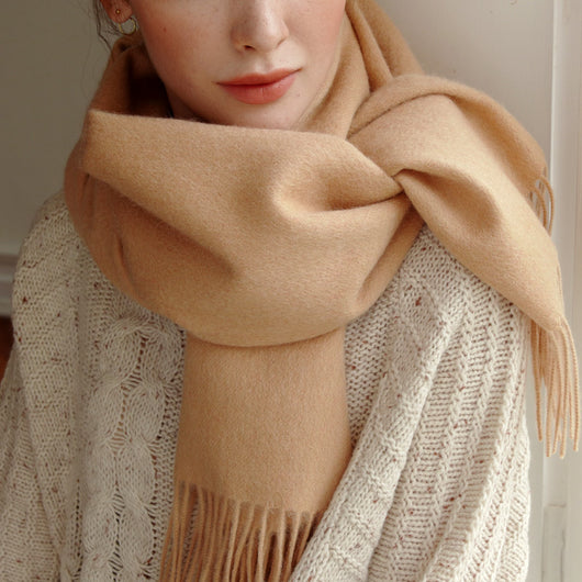 Bufanda de Lana Pura para Mujer - Cálida y Elegante con Borlas - Image 3