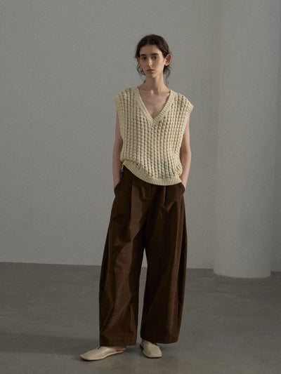 Chaleco Tejido Mujer Cuello V Algodón con Volumen - Image 10