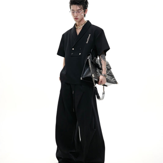 Traje Deportivo Hombre Cuello V con Hombreras Acolchadas y Detalles Metálicos