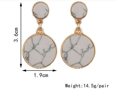 Aretes Geométricos Minimalistas y Versátiles - Image 2