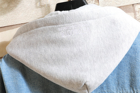 Chaqueta Denim Suelta con Capucha para Hombre - Image 7