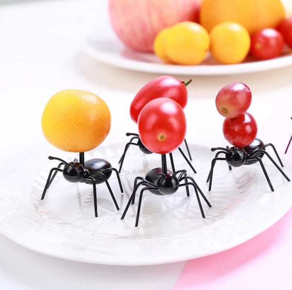 Tenedor Gourmet para Frutas con Diseño Hormiga