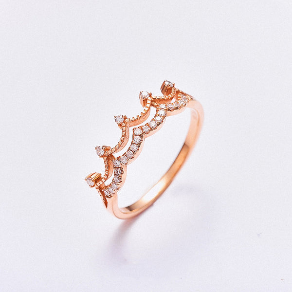 Anillo de Oro Rosa 18K con Diamantes - Diseño Corona para Mujer