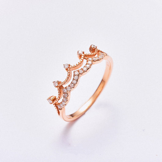 Anillo de Oro Rosa 18K con Diamantes - Diseño Corona para Mujer