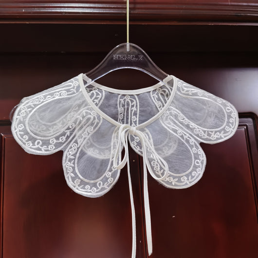 Chal Femenino con Cuello de Encaje Organza Bordado y Flores - Image 10