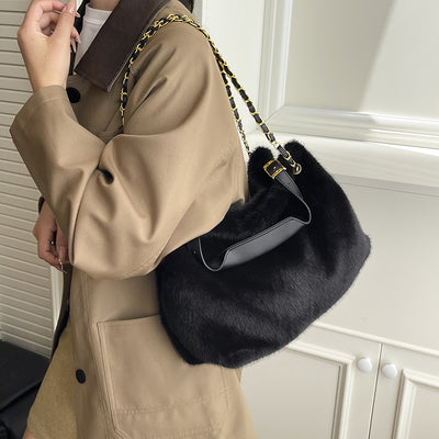 Bolsa de Hombro Grande con Pelaje para Mujer - Bolso Mensajero de Capacidad Amplia - Image 6