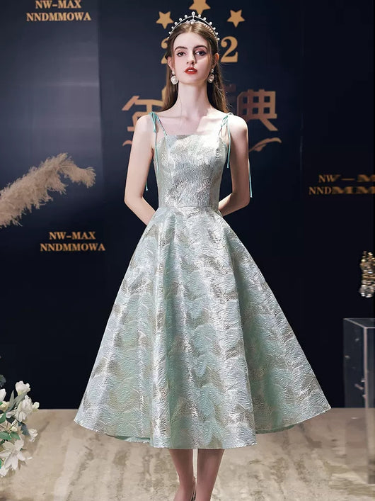 Vestido de Gala Elegante para Anfitriona de Eventos de Lujo - Image 10