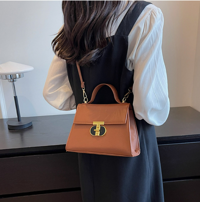 Bolso Mensajero con Cierre de Seguridad Twist Lock - Image 9