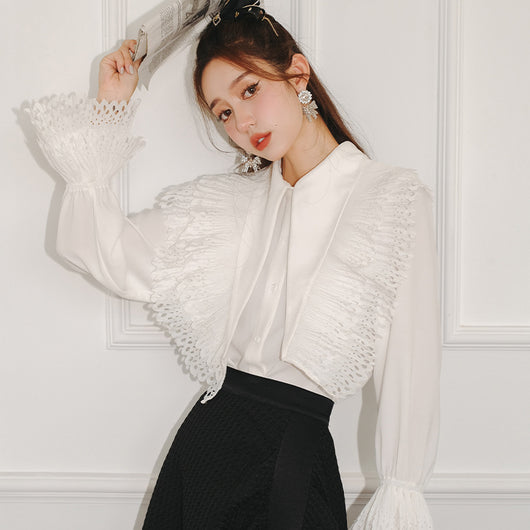 Blusa Suelta con Mangas Acampanadas de Encaje