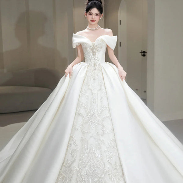 Vestido de Maternidad Satinado con Hombros Descubiertos