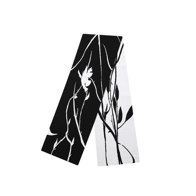 Bufanda Unisex Floral Blanco y Negro - Diseño Artístico Versátil - Image 5