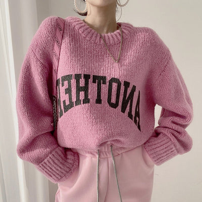 Suéter Tejido Holgado con Estampado de Letras y Cuello Redondo en Colores Pastel - Image 13