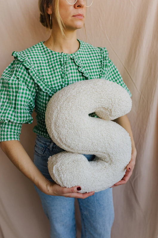 Almohada de Letras en Lana Merino para Niños - Comodidad y Descanso Suave - Image 40