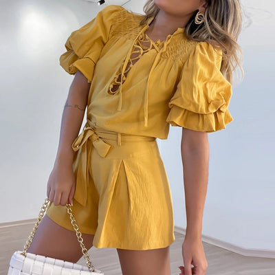 Conjunto de Dos Piezas: Blusa Oversized con Cuello de Pie y Shorts - Image 4