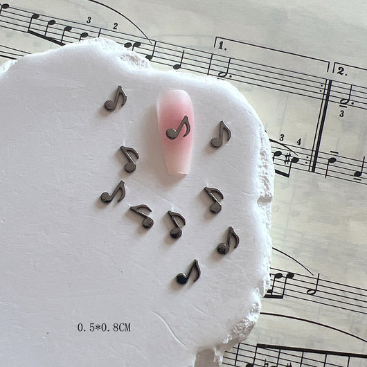 Accesorios de Uñas Metálicos con Símbolos Musicales - Image 7