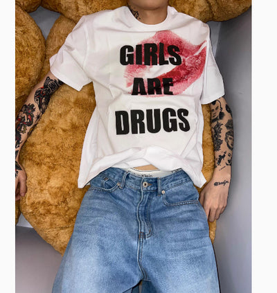 Playera de Algodón con Diseño Conceptual de Manga Corta - Image 3