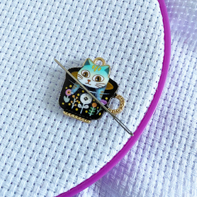 Taza de Café con Diseño de Gato y Accesorios de Joyería Artesanal - Image 4