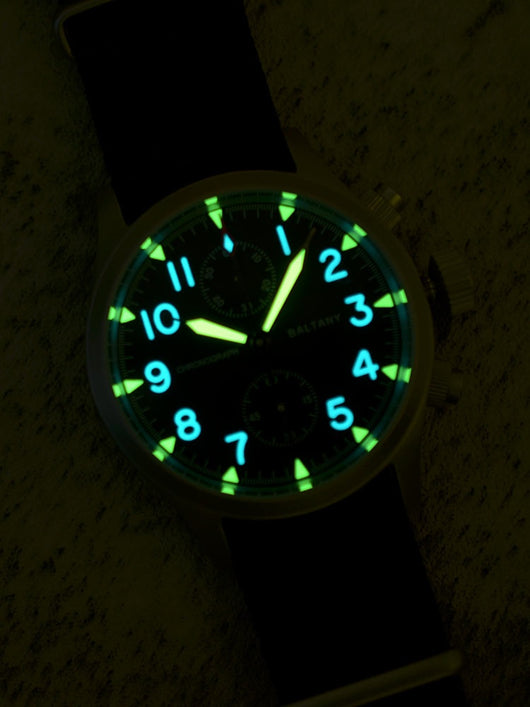 Reloj Multifunción Retro Acero Inoxidable Resistente al Agua con Esfera Luminosa - Image 3