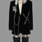 Blazer Gótico Preto de Veludo com Ombreiras para Mulher