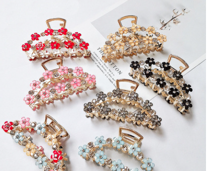 Pasador Elegante con Strass y Baño de Aleación