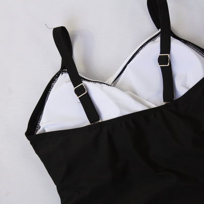 Traje de Baño Enterizo Clásico Negro y Blanco - Image 11