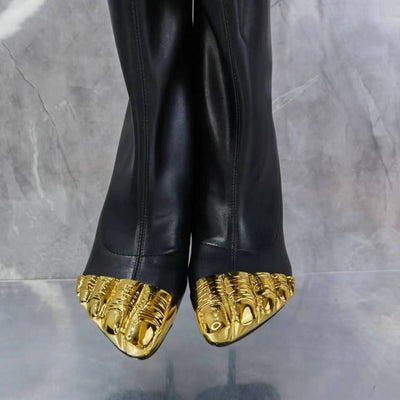 Pantufla Tacón Alto con Punta Dorada Elegante - Image 2