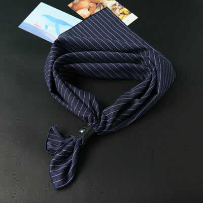 Pañuelo Cuadrado Británico para Mujer - Diseño de Moda Clásico - Image 26