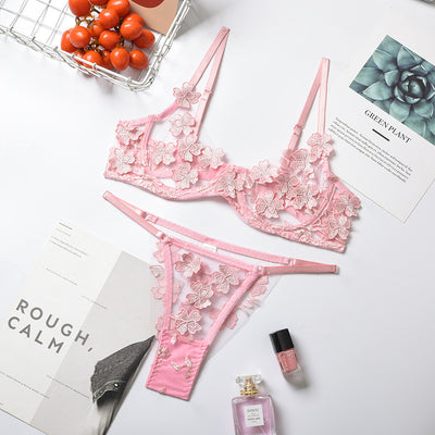 Conjunto Romántico de Encaje Floral Transparente - Image 15