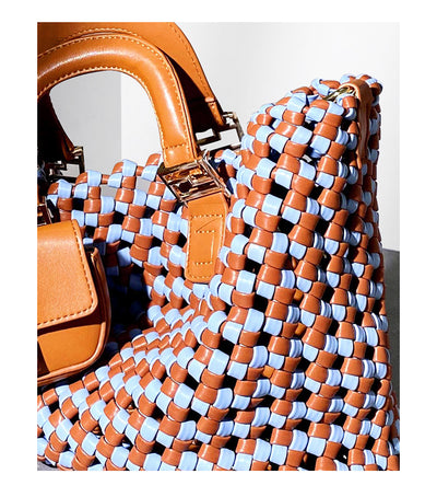 Bolso Tote Tejido a Mano en Cuero - Diseño Bicolor Exclusivo - Image 6