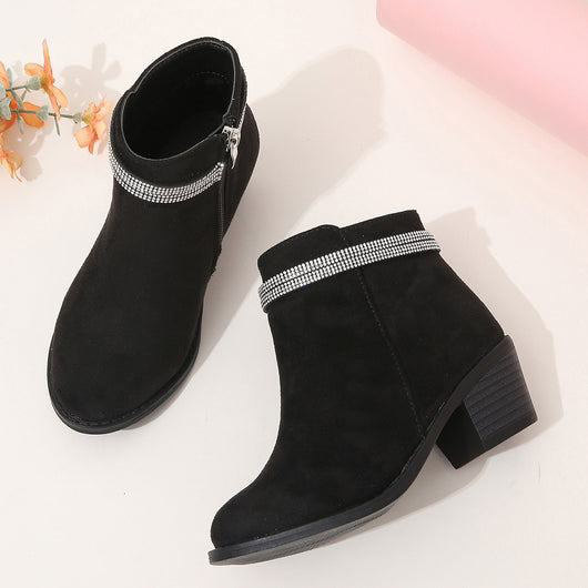 Botines para Niñas con Doble Correa y Detalles de Cristal - Image 4