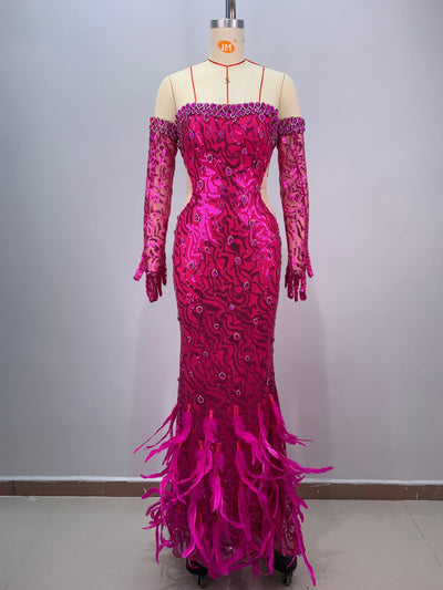 Vestido de Fiesta Sirena Ajustado con Plumas y Cola Voluminosa - Image 6