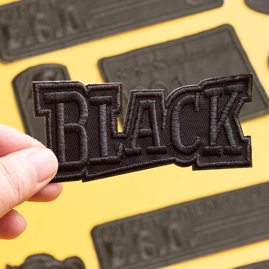 Parches Adhesivos para Ropa - Reparación sin Costura con Patrón de Bordado Negro - Image 3