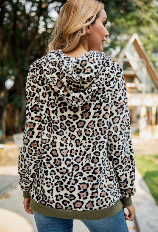 Sudadera con Capucha y Bolsillos Estampado Leopardo - Image 10