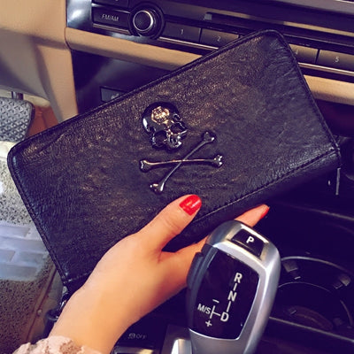 Billetera Blanda para Mujer con Diseño Calavera