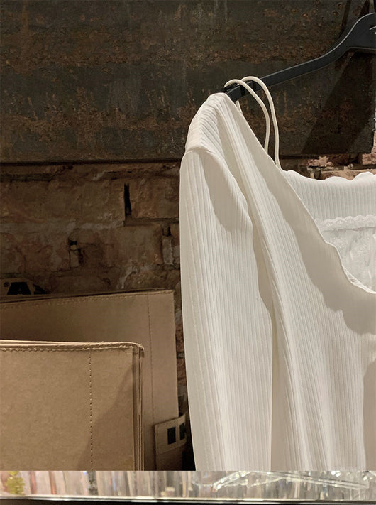 Blusa Interior de Encaje con Tirantes Ajustables - Image 13