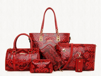Bolsa Mensajera Rose con Relieve Floral - Set 6 Piezas para Mamá - Image 10